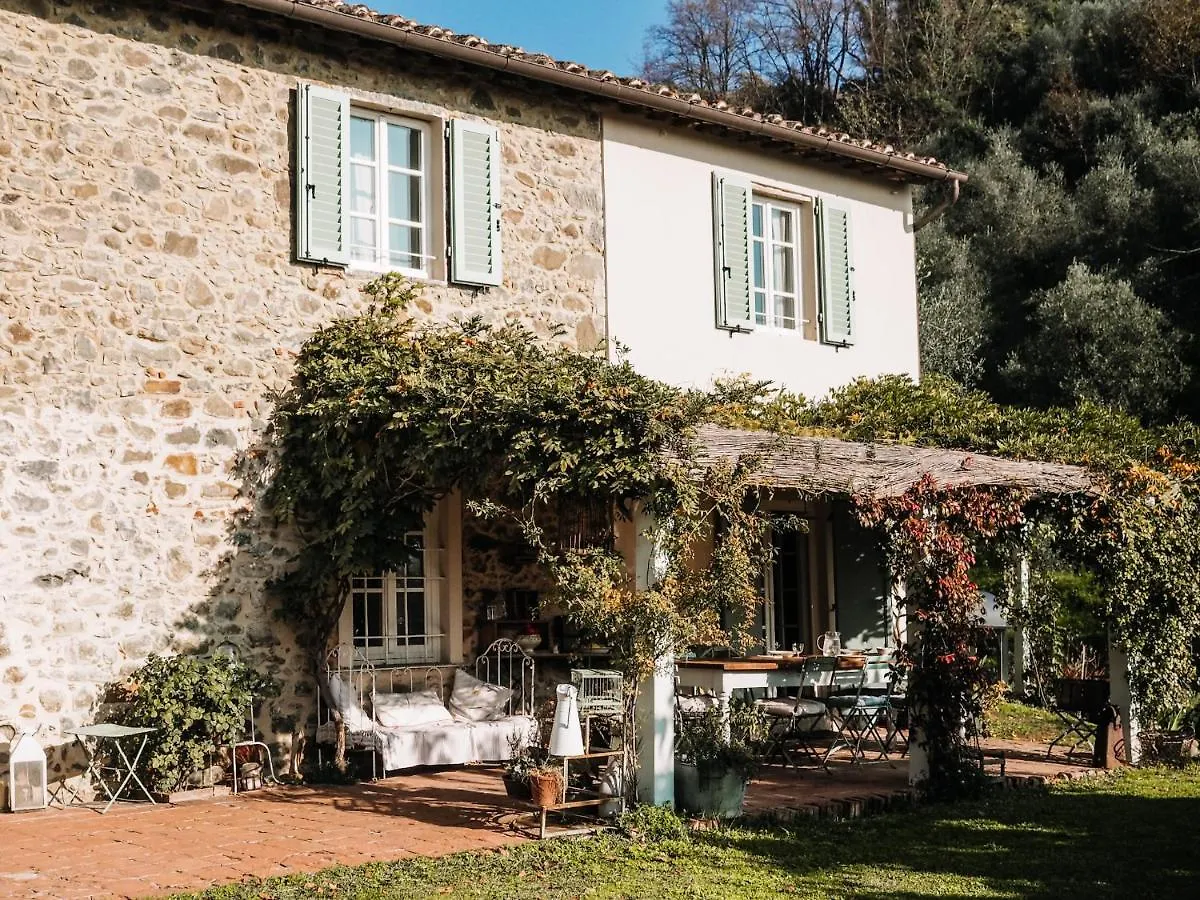 Le Molina B&B Massa e Cozzile 3*,